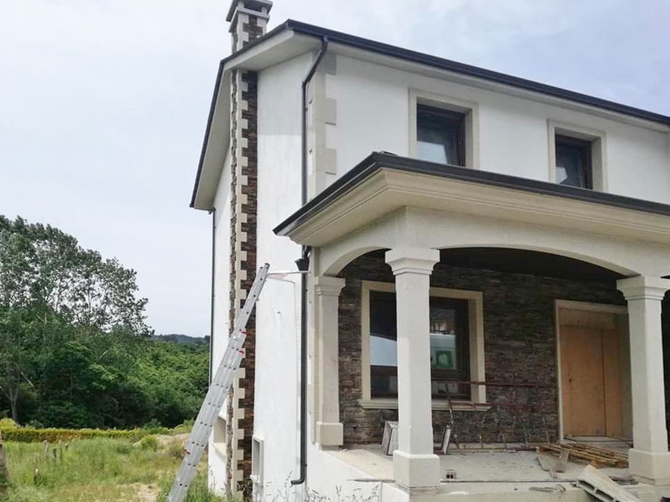 Trabajos en canalones y bajantes en Lugo y A Coruña